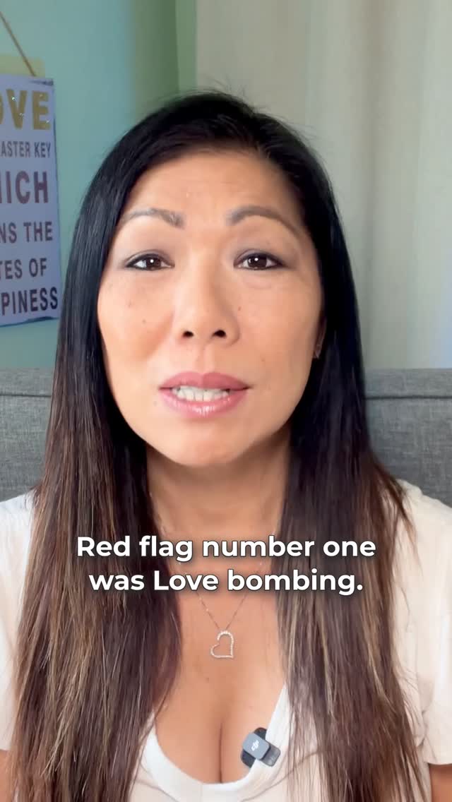 Don’t confuse intensity with love 💔 #lovebombing #datingadvice #boundaries