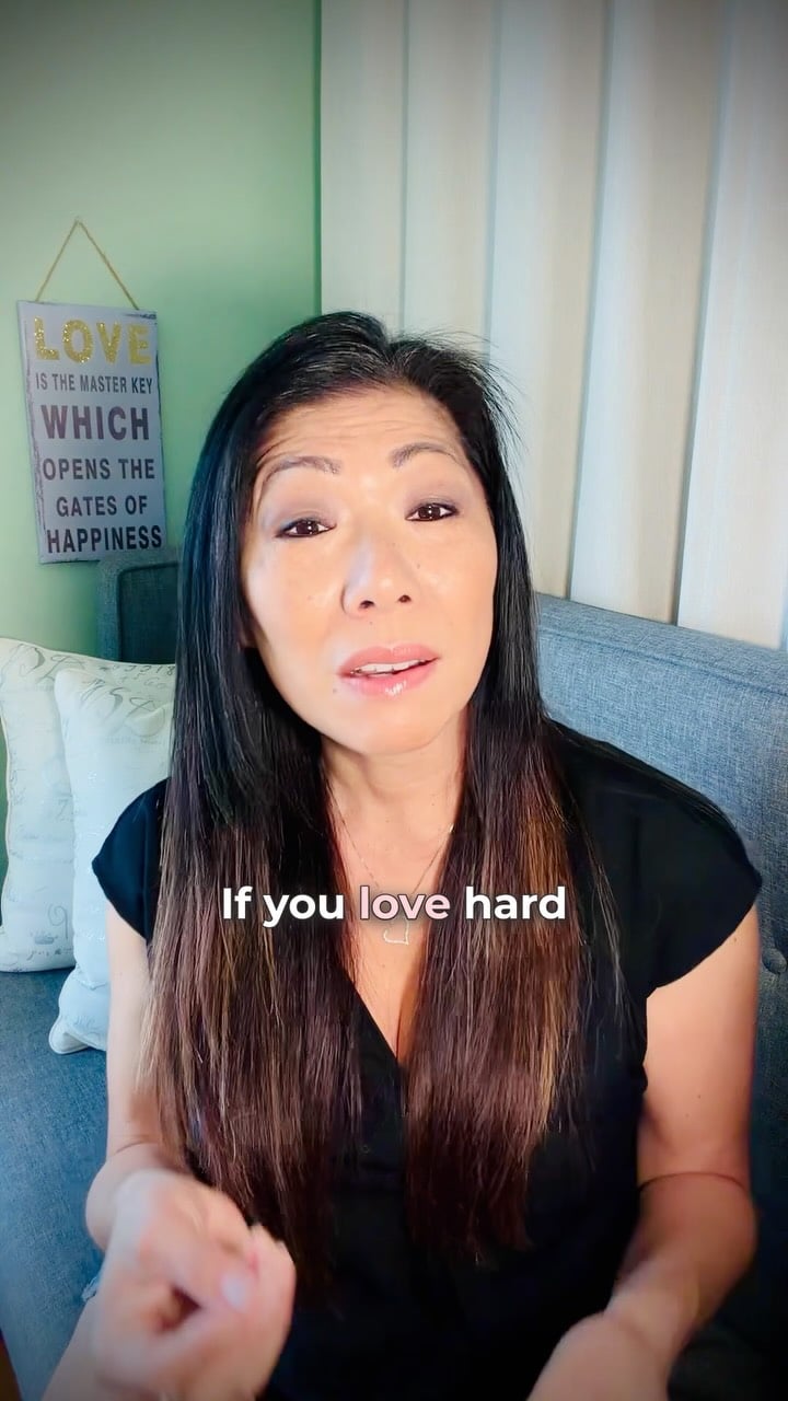 Sometimes loving hard isn’t the problem… 👀. If you keep ending up hurt by the same kind of person, watch this. 

If you’re ready to break the cycle. Let’s connect. Link in bio. 💌

#emotionallyunavailable #attachmentstyles #datingadvice #toxicrelationship